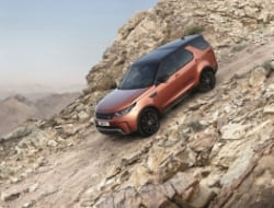 Land Rover Discovery нового поколения: передовые электронные системы и отменная проходимость